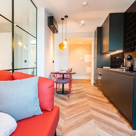 Flh Viola Market Flats * فونشال