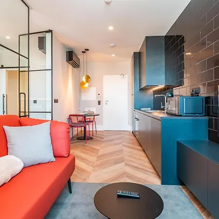 Flh Viola Market Flats *